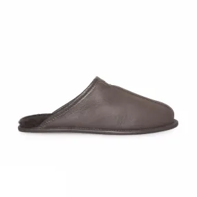 UGG Thayne Chocolate Slippers